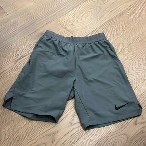 Nike men’s Dri-FIT unlined short